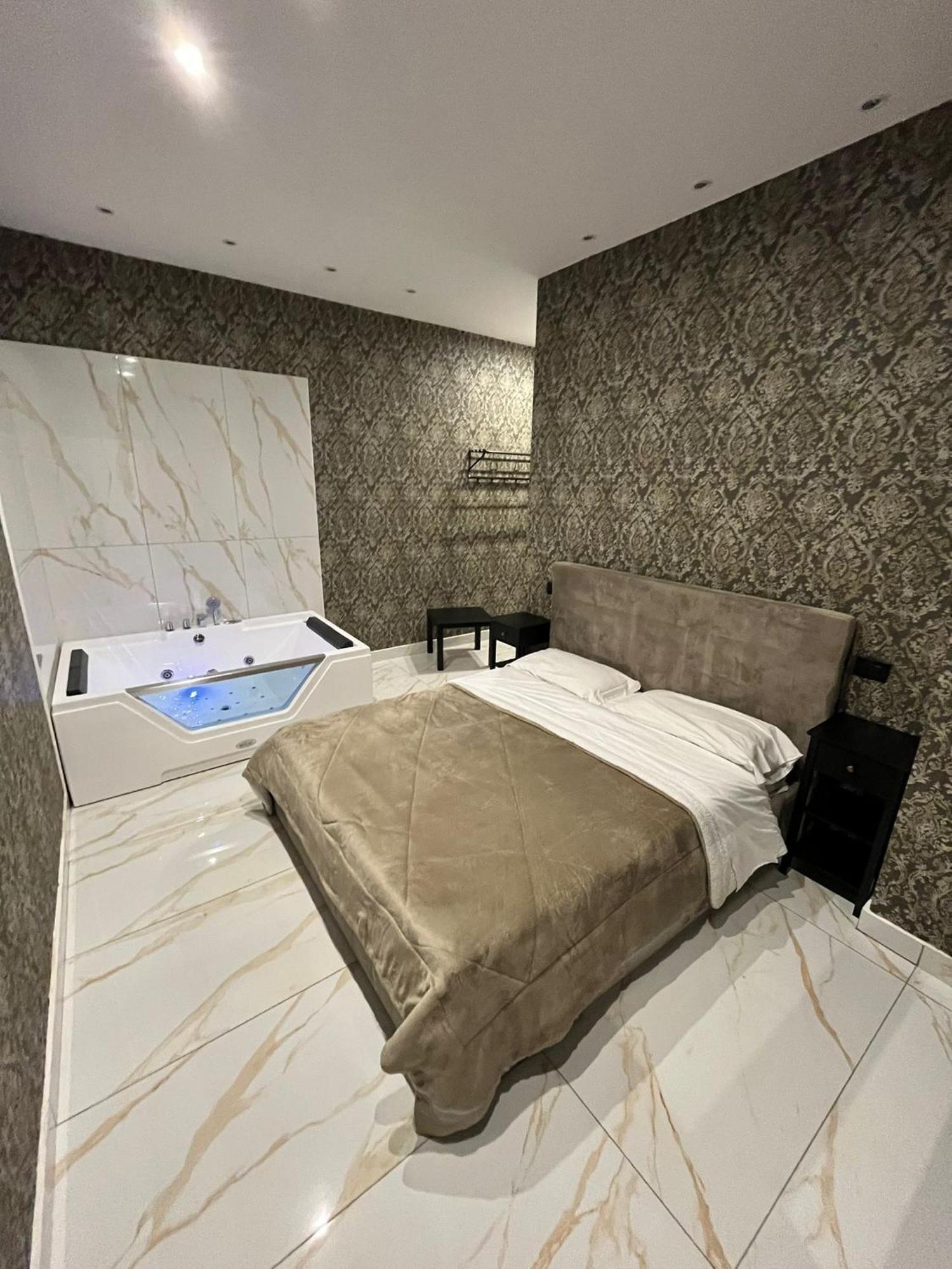 Life Hotel Касалнуово ди Наполи Екстериор снимка