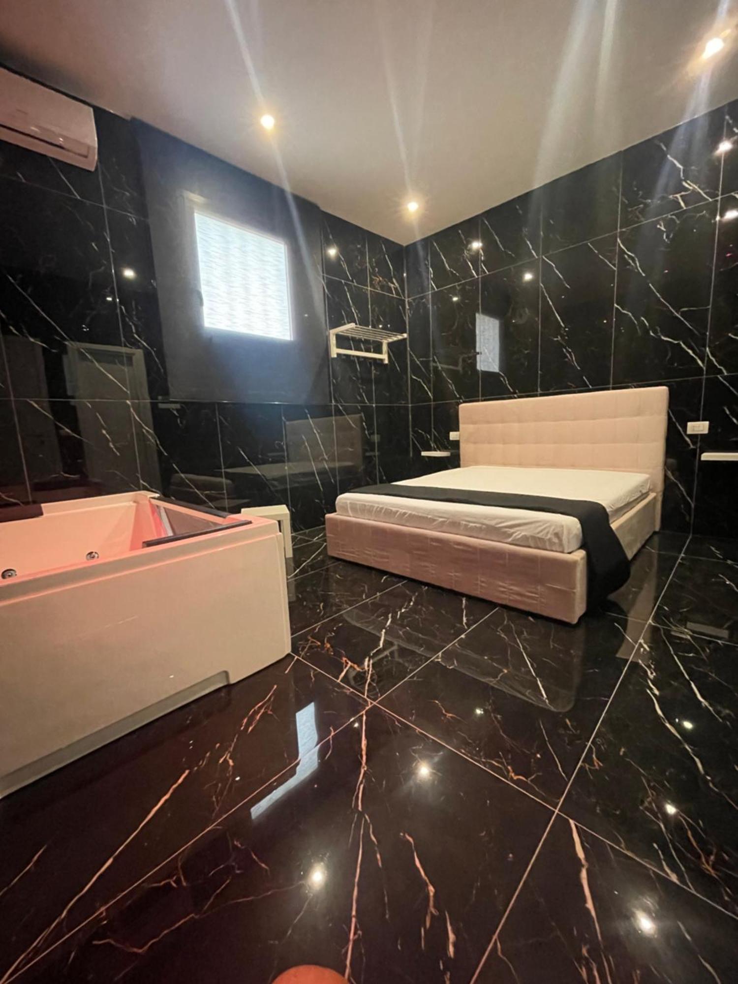 Life Hotel Касалнуово ди Наполи Екстериор снимка
